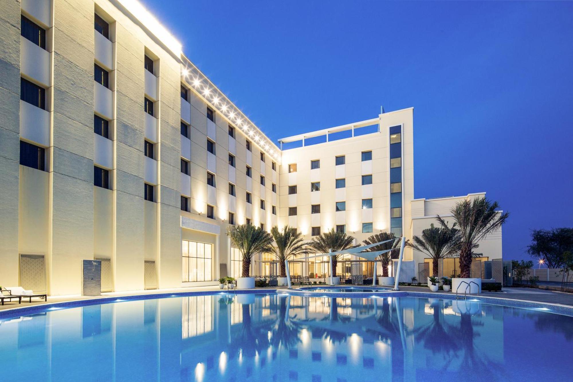 Mercure Suhar Exterior foto